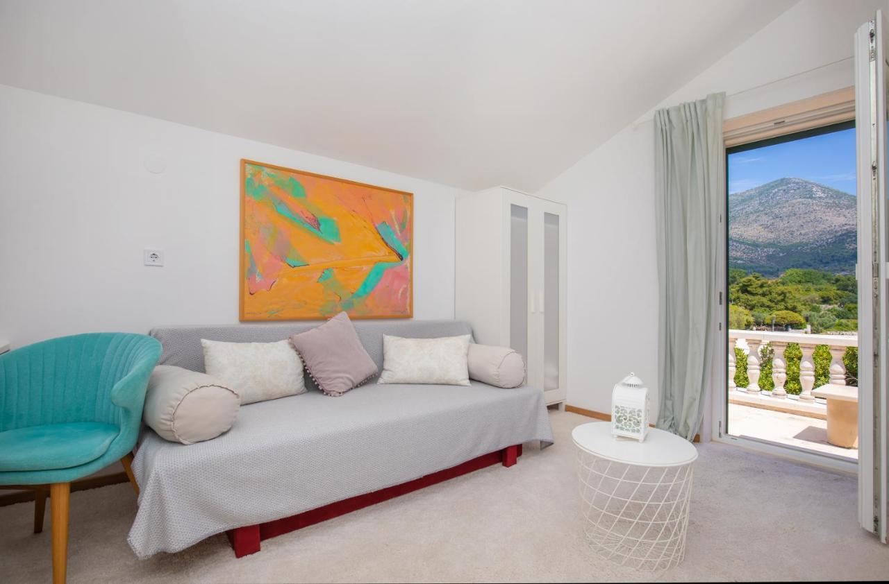 Sweet Village Hotel By The Sea スラノ エクステリア 写真