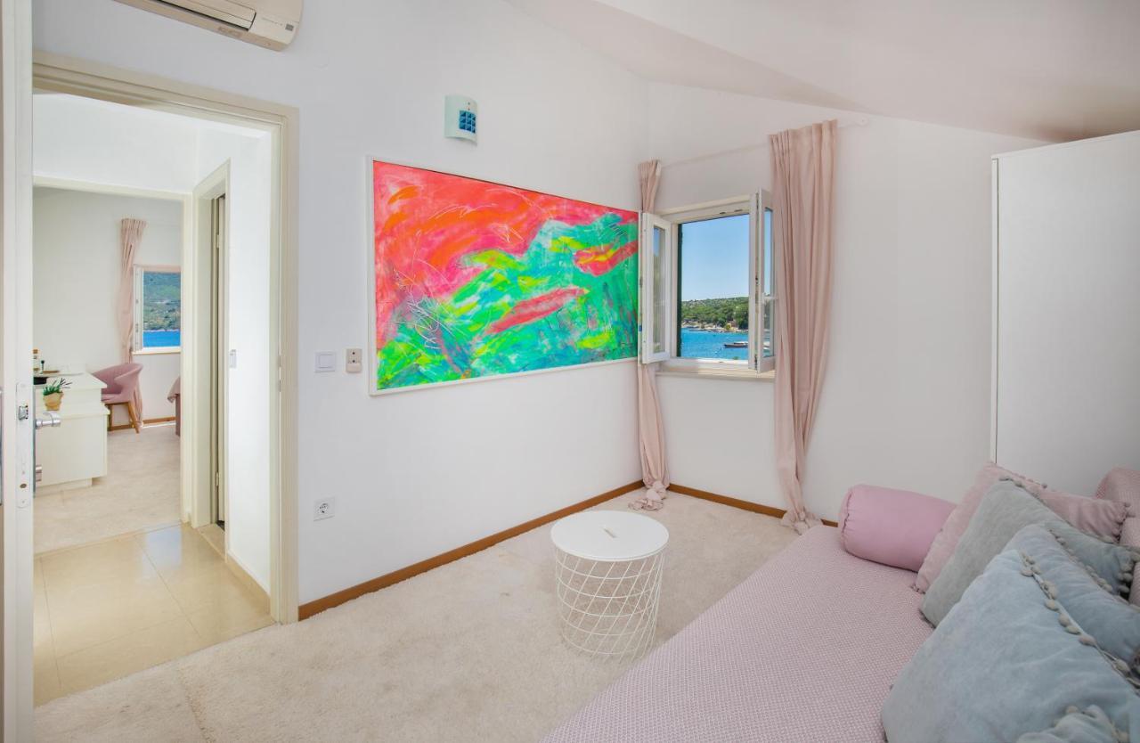 Sweet Village Hotel By The Sea スラノ エクステリア 写真